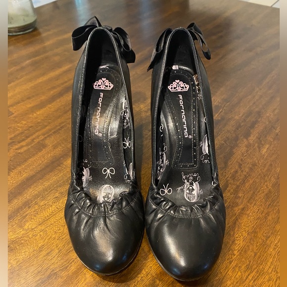 FORNARINA Black Leather Round Toe Back Bow Pumps Size 38 - Picture 5 of 10